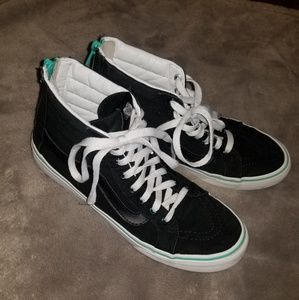 Sk8 Hi slim black and blue Vans